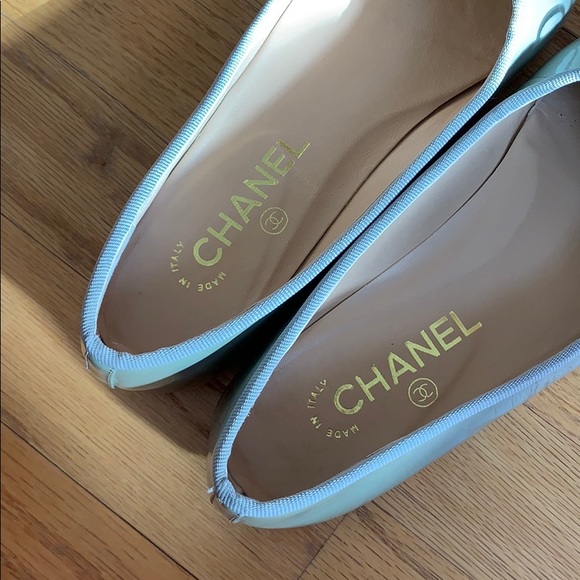 Chanel Dounble C Silver Grey Pearl Ballet Flats - Picture 5 of 8